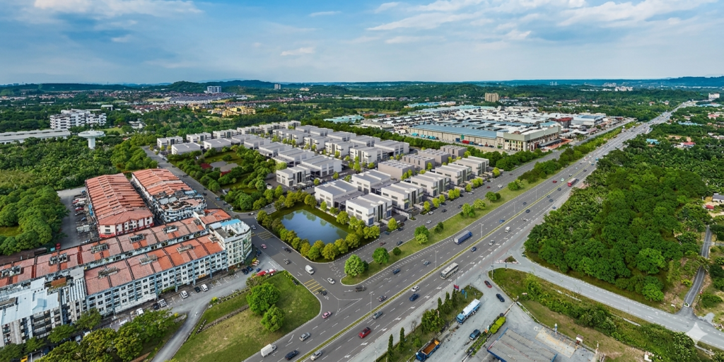 Semi D Factory SunTrack Hub 2 SAalak Tinggi Sepang